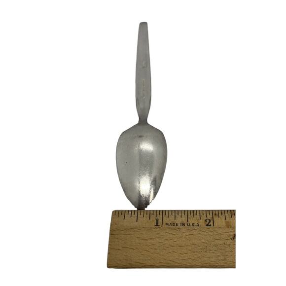 MCM Two Serrated 6” Grapefruit Stainless Spoons Starburst Wm Rogers Flatware - Picture 15 of 16